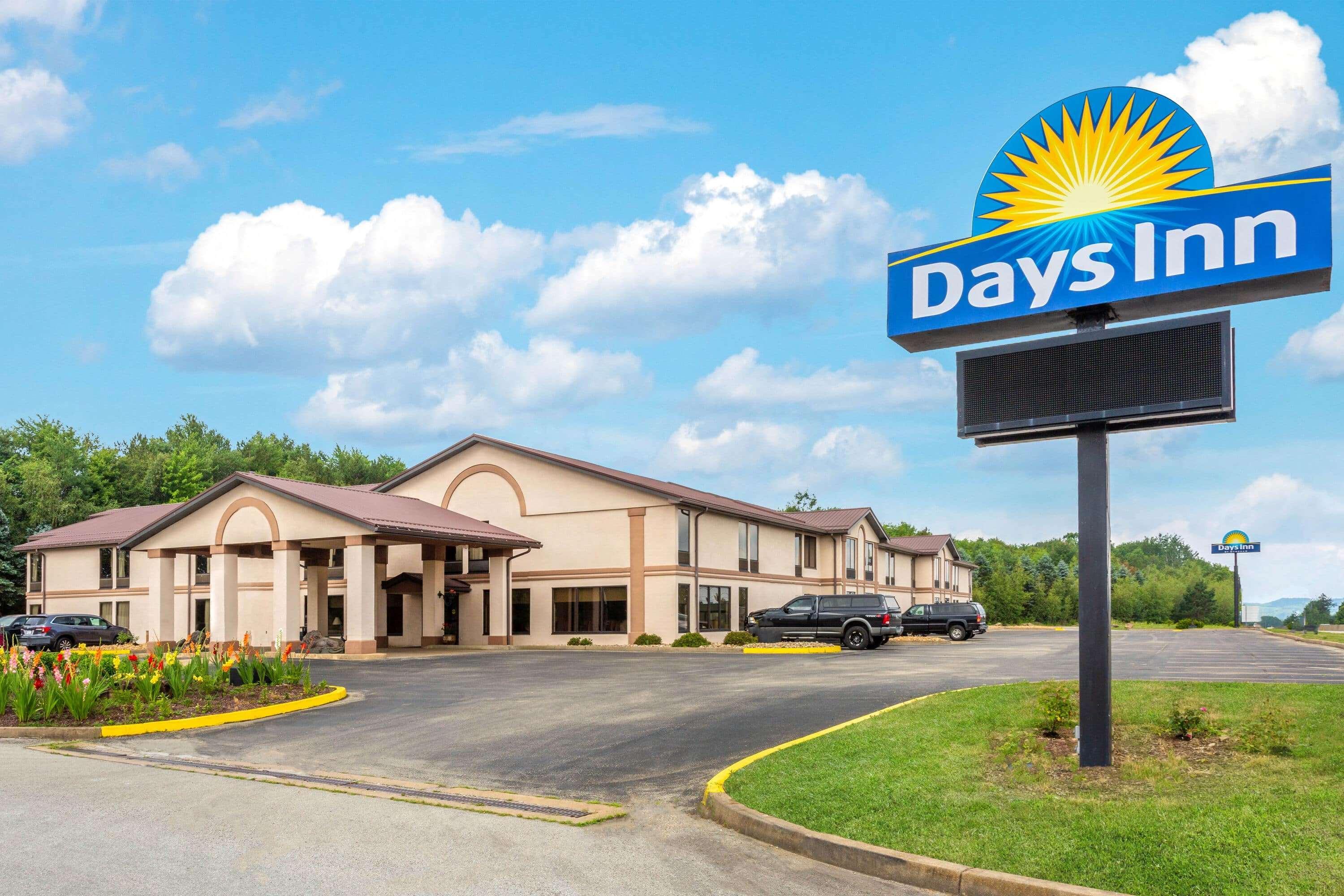 布莱尔斯维尔戴斯温德姆酒店 Blairsville 外观 照片